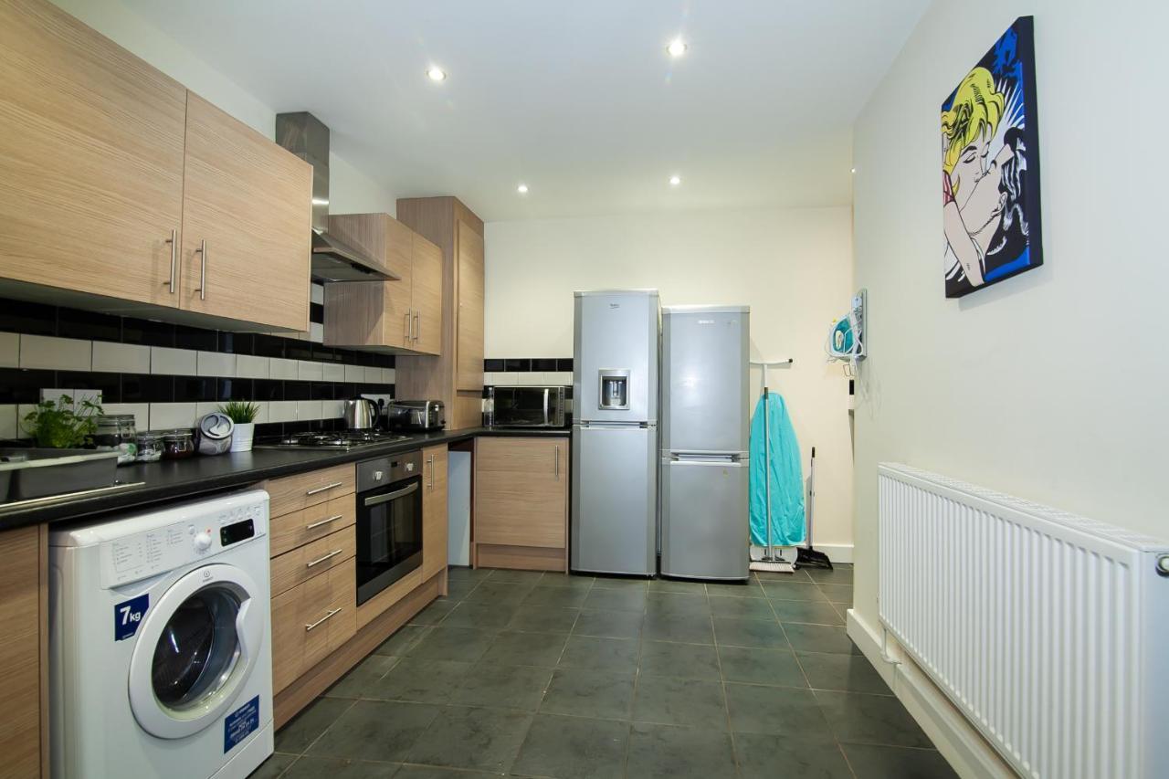 Casa Fresa Franks Serviced Accommodation Liverpool Eksteriør billede