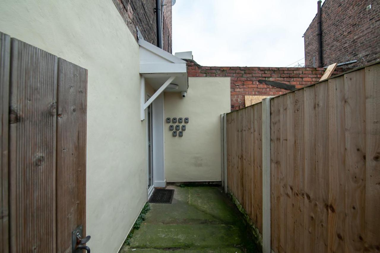 Casa Fresa Franks Serviced Accommodation Liverpool Eksteriør billede