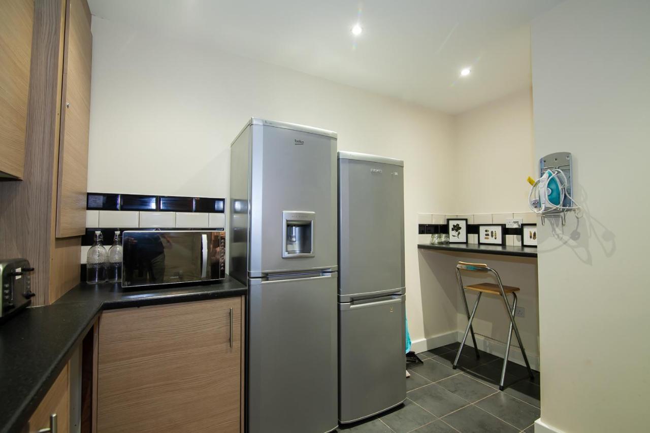 Casa Fresa Franks Serviced Accommodation Liverpool Eksteriør billede